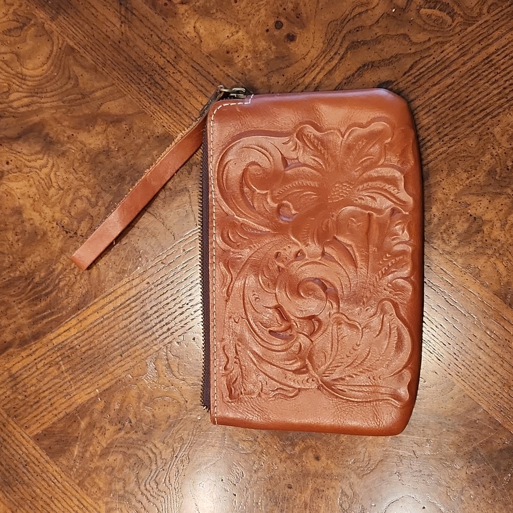 LIKE NEW Patricia Nash Wristlet